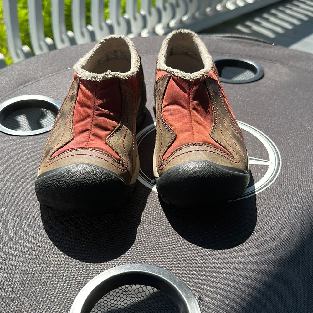 Women’s Keen mule comfort shoes